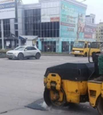 У Рівному ремонтують п'ять вулиць та встановлюють нові знаки