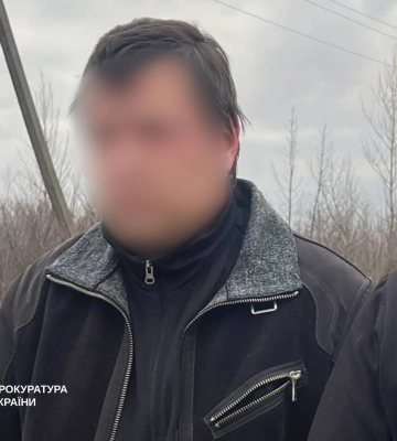 Предлагал снять с розыска ТЦК за $2 тысячи: в Харькове задержали мужчину