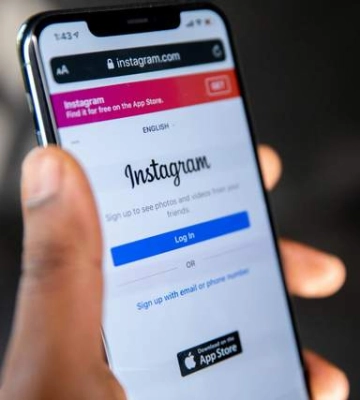 1 мільярд доларів за Instagram: як Meta зробила одну з найвигідніших угод в історії