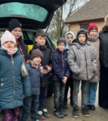 Благодійний проєкт «Поділись добром свого сердечка» завітав до Спеціальної школи у Великих Межирічах