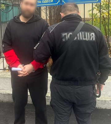 Пограбував власну тітку і втік з грошима: в Одесі затримали горе-родича