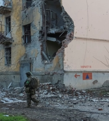 США продовжують тиснути на Україну, щоб ЗСУ без бою вийшли з Донбасу для "миру" з РФ, - Politico