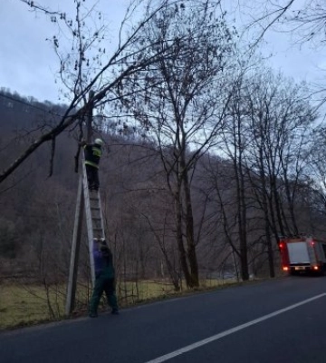 Екстрена допомога: Добровільна пожежна команда Ясіня запобігла аварії на трасі Мукачево–Рогатин