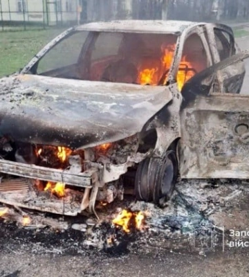Ворог завдав удару по цивільній автівці на Запоріжжі: є поранені. ФОТО