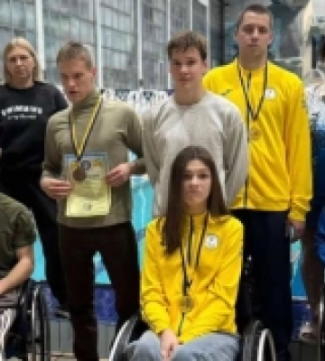 Миколаївські пара плавці - призери чемпіонату України