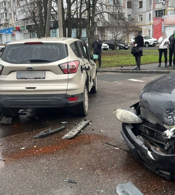 У Черкасах збили пішохода, який переходив дорогу у не встановленому місці