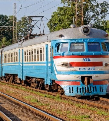 Укрзалізниця повідомила про затримки приміських поїздів на Харківщині через безпекову ситуацію