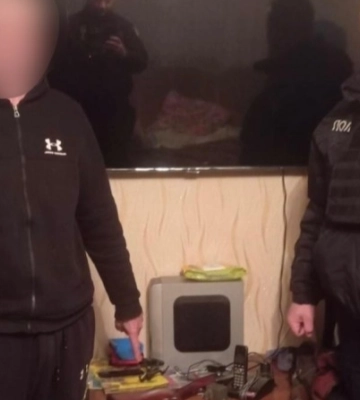 У Сумах чоловік стріляв з вікна: постраждали діти