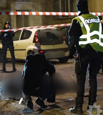 В Одесі посеред вулиці застрелили чоловіка: на місці працює поліція