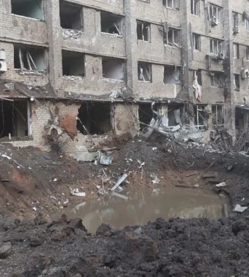 В захваченном Рубежном от трубного завода остались руины