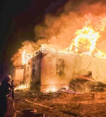 Рашисти вдарили дронами по Чернігівщині: спалахнула пожежа. ФОТО