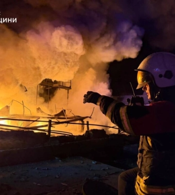 Під час нічного обстрілу Одещини ворог влучив в об’єкт критичної інфраструктури