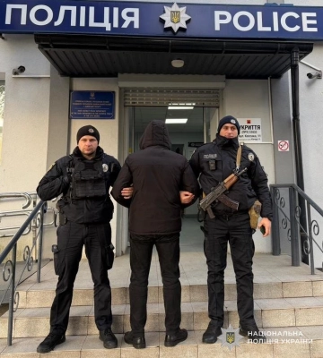 Во Львовской области задержали мужчину, который атаковал военного ТЦК кухонным «топором-молотком», – полиция