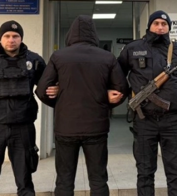 На Львівщині затримали чоловіка, який напав із сокирою на військовослужбовця ТЦК