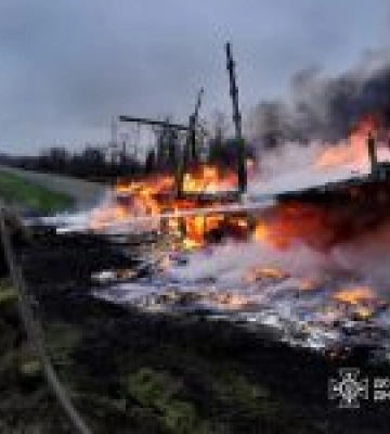 Ніч атак на Дніпропетровщині: загиблий, поранені й нові руйнування