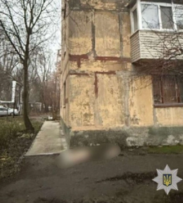 У Чечелівському районі Дніпра посеред вулиці виявили вбитого чоловіка: подробиці
