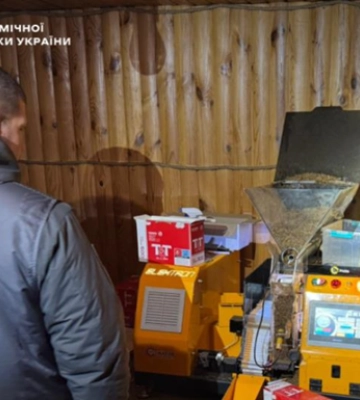 На Київщині ліквідували підпільний цех із виготовлення сигарет
