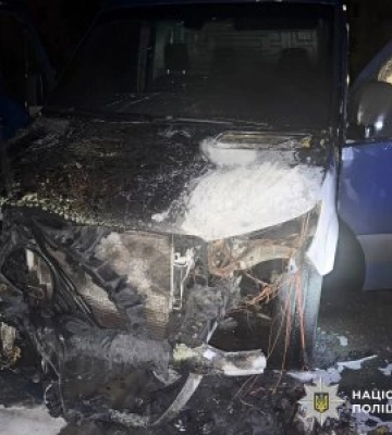 Підпалювала автівки на замовлення – у Миколаєві поліцейські затримали жінку, підозрювану в умисному пошкодженні транспортних&amp;hellip;