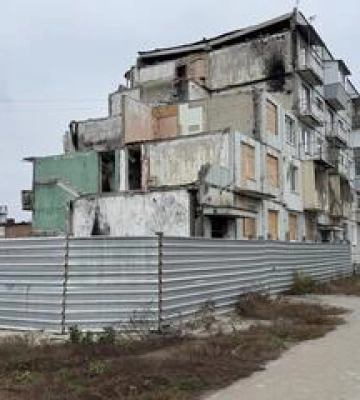 У Полтаві - тендер на демонтаж частини будинку, у який влучила ракета РФ