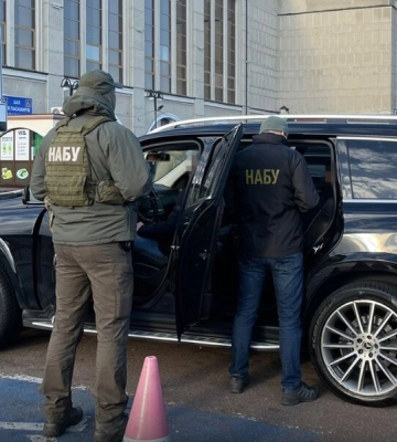 НАБУ пришло с обысками к налоговикам в Киеве и двух областях