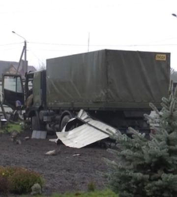 Труп – в автівці: під Луцьком – моторошна аварія з військовими (відео)