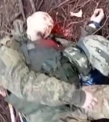 Рашист вкоротив собі віку пострілом з автомата в голову в Донецькій області. ВIДЕО
