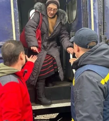 На Донеччині в прифронтових громадах залишаються майже 14 тисяч людей