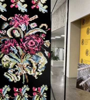 В Українському центрі у Литві представили виставку про культурний код Маріуполя