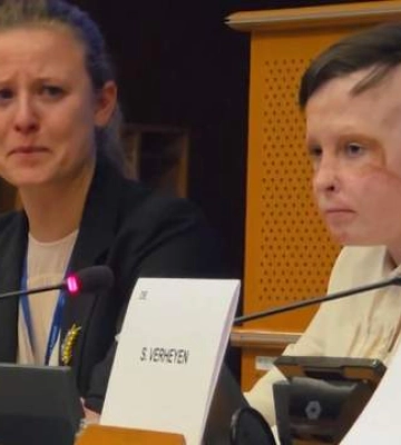 "Тоді востаннє бачив маму": перекладачка розплакалася від історії хлопчика, що вижив після атаки