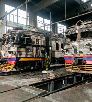 У Фастові через удар РФ знищені 27 вагонів приміських поїздів, вокзал не підлягає ремонту – Мінрозвитку
