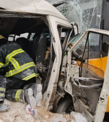 ДТП зі шкільним автобусом на Дніпропетровщині: двоє загиблих, кількість постраждалих зросла до 10
