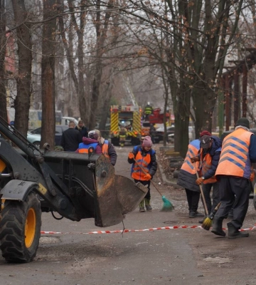Ракетний удар по Дніпру: є загиблі та постраждалі