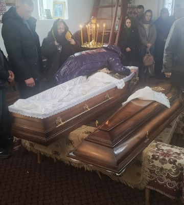 На Волині громада провела в останню путь захисника Андрія Ганнущенка