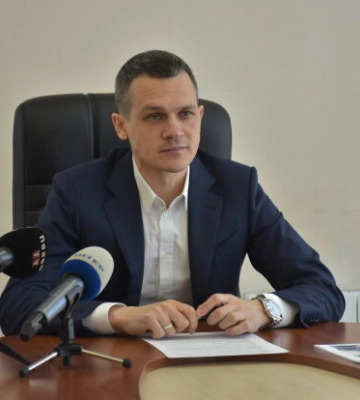 Чиновник Олексій Кучер приховує мільйони, крипту та занижує своє майно майже у 7500 разів