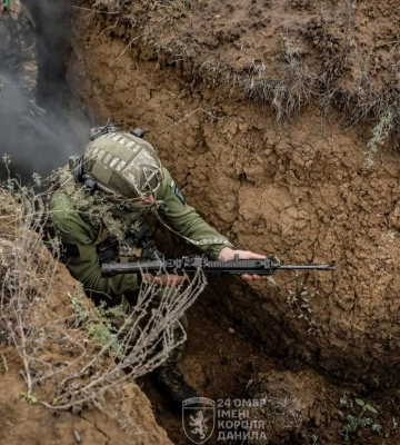 Генштаб: С начала суток на фронте состоялось 165 боевых столкновений