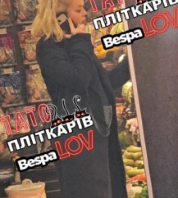Співачка з Чернівців Аліна Гросу засвітилася з округлим животом