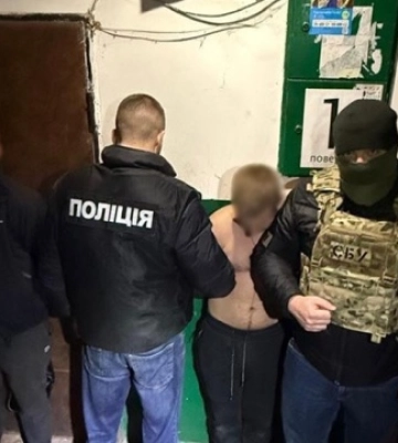 Теракт в Дарницком районе Киева: задержали троих подозреваемых
