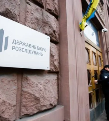 ДБР викрило офіцерів, які змушували військових працювати на СТО
