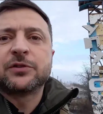 Зеленський на тлі заяв про контратаку ЗСУ приїхав у Куп'янськ