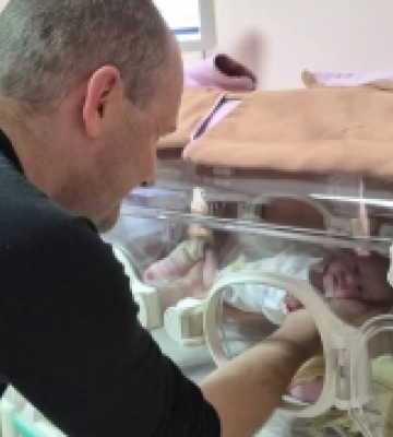 Подяка за диво: «поспішайку» вагою 1240 грамів виходили у Волинському перинатальному центрі