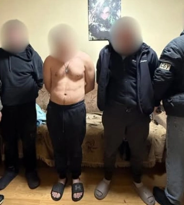 У Києві затримали трьох підозрюваних у теракті на Дарниці, який забрав життя нацгвардійця