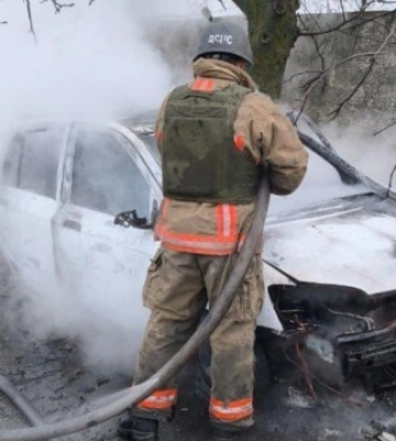 Три райони Дніпропетровщини зазнали ворожих ударів: пошкоджено будинки, підприємство та заклад освіти. ФОТОрепортаж