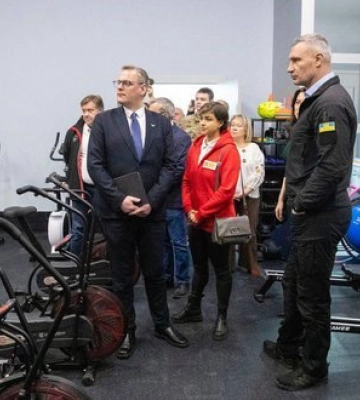 У Дарницькому районі столиці відкрили "Київ Мілітарі Хаб". Які послуги там надаватимуть
