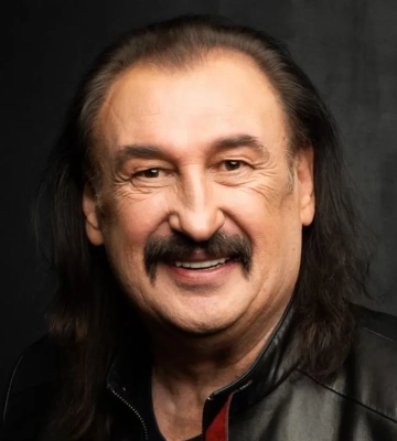 Відомий співак Степан Гіга помер у львівській лікарні