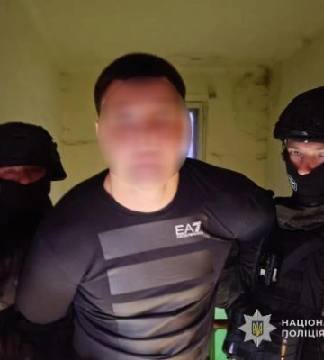 На Львівщині двом бандитам повідомлено про підозру у вимаганні 120 тисяч доларів. ФОТО