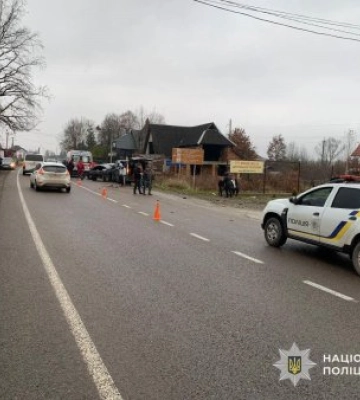 Поліція розслідує смертельну ДТП на Закарпатті: загинула водійка, ще двоє людей травмовані