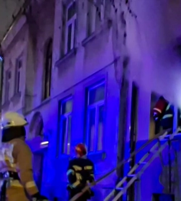 Пожежа у Львові: з палаючої квартири врятували п’ятеро людей (ВІДЕО)