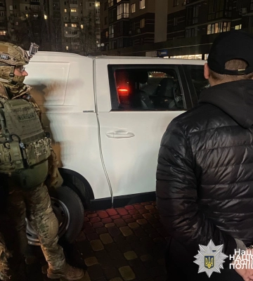 На Вінниччині затримано озброєну банду, яка вимагала у подружжя 200 тис. доларів. ВІДЕО