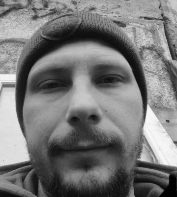 Схилімо голови в скорботі: сьогодні Волинь прощається з Героєм