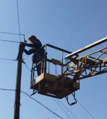 Арциз остался без света на неделю, в Одессе электричество будут давать на час: последствия атаки ВС РФ